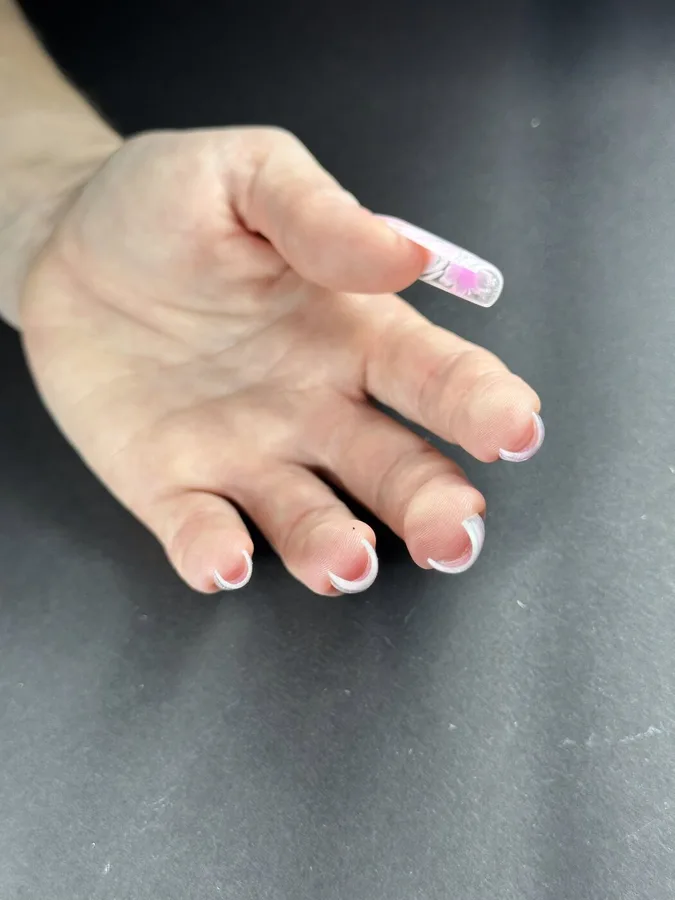 Twist French, C curves from the distal edge